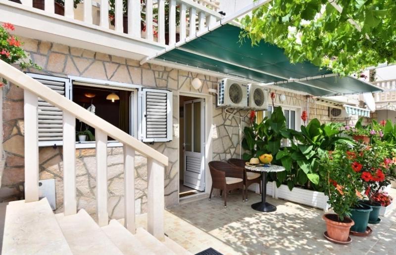 Studio Apartments 4 Two Бол Екстериор снимка