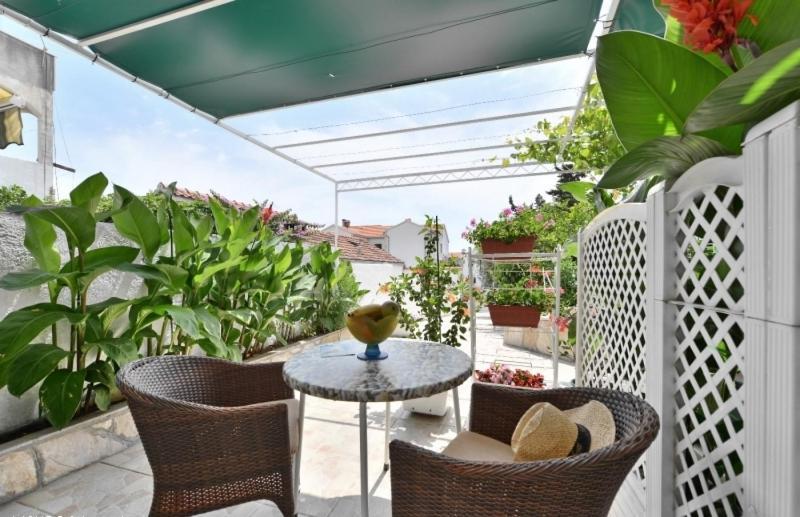Studio Apartments 4 Two Бол Екстериор снимка