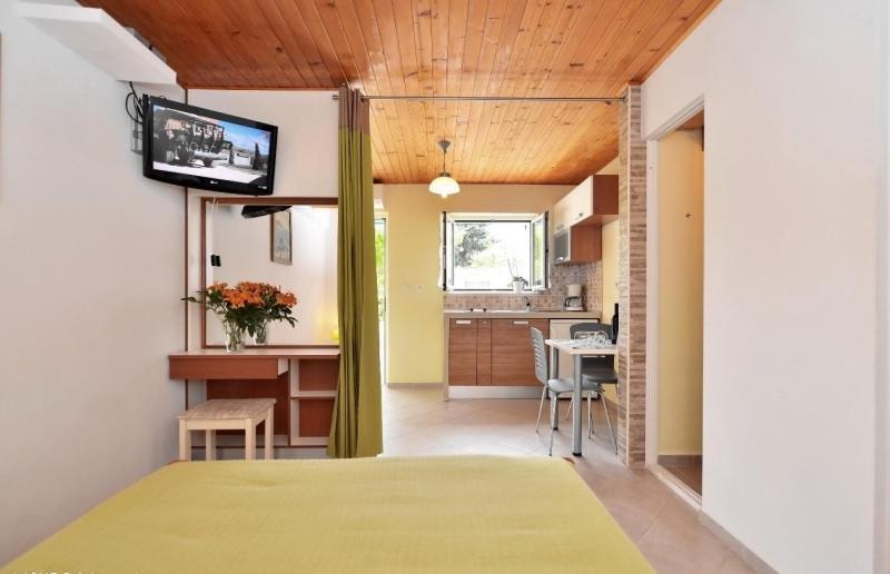 Studio Apartments 4 Two Бол Екстериор снимка