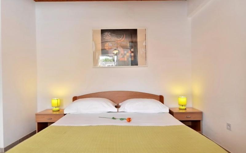 Studio Apartments 4 Two Бол Екстериор снимка